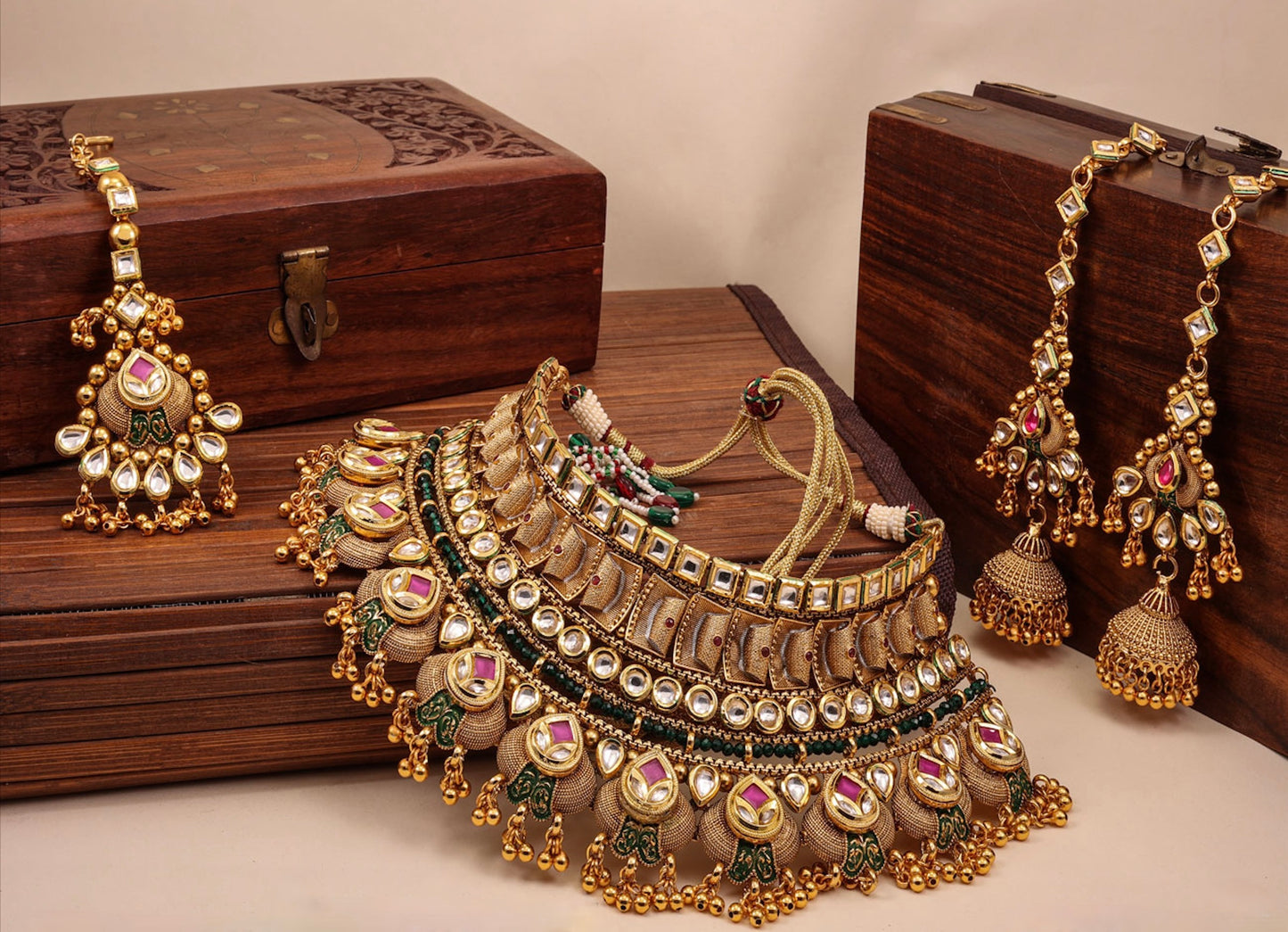 Wedding Wear Kundan Heavy Choke Necklace