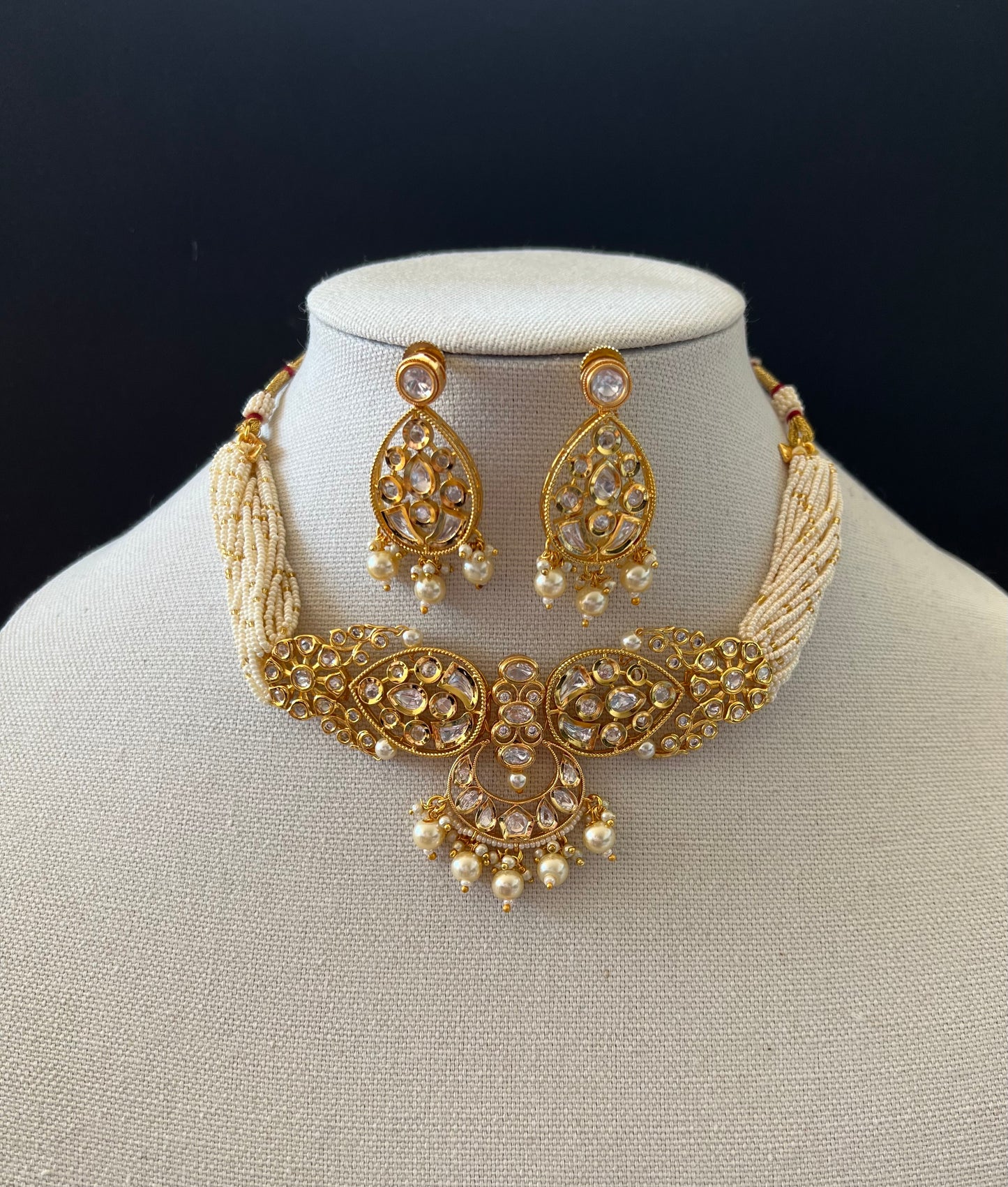 Gold Polish Kundan White Necklace