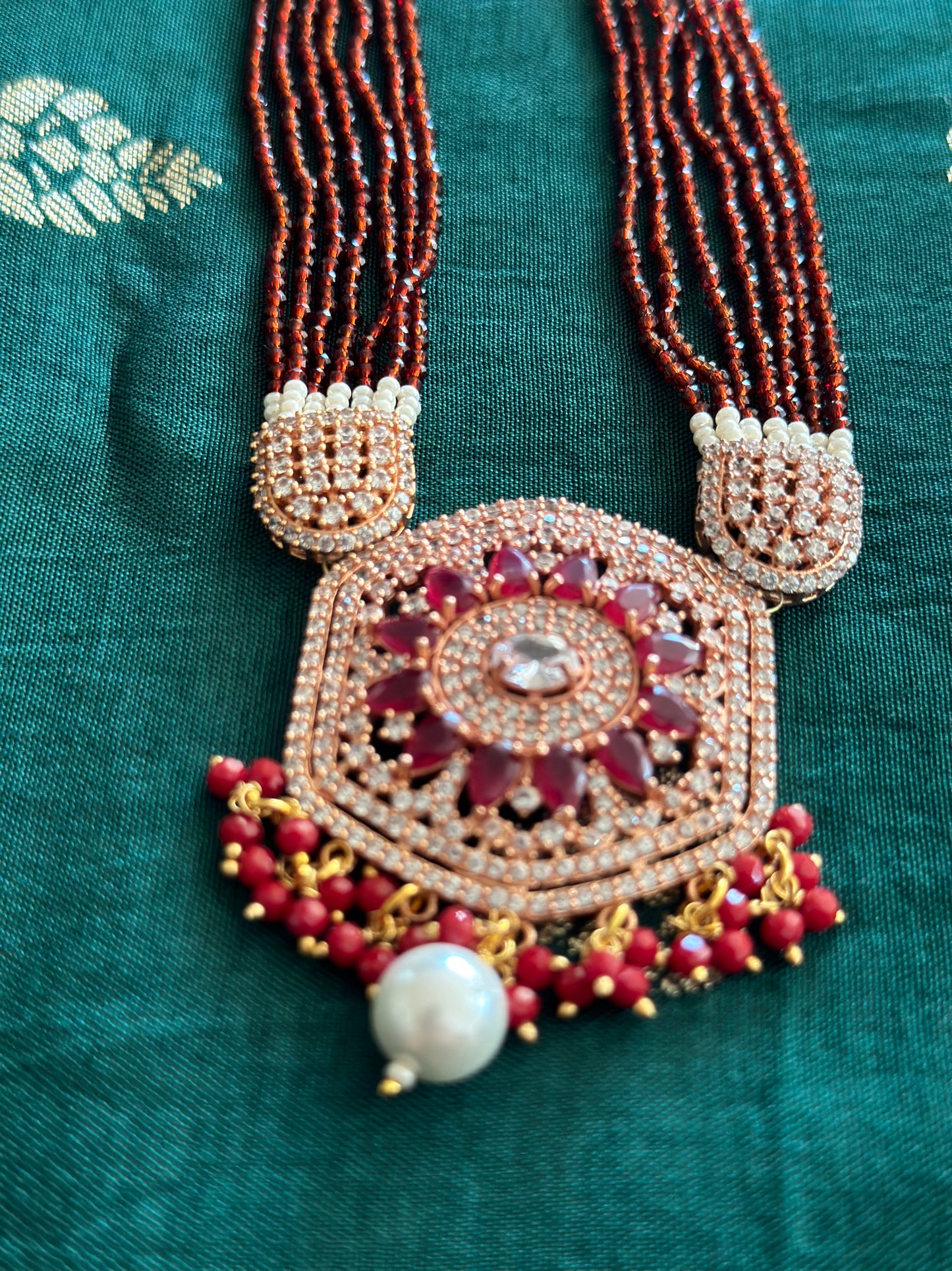 Red AD Necklace Set