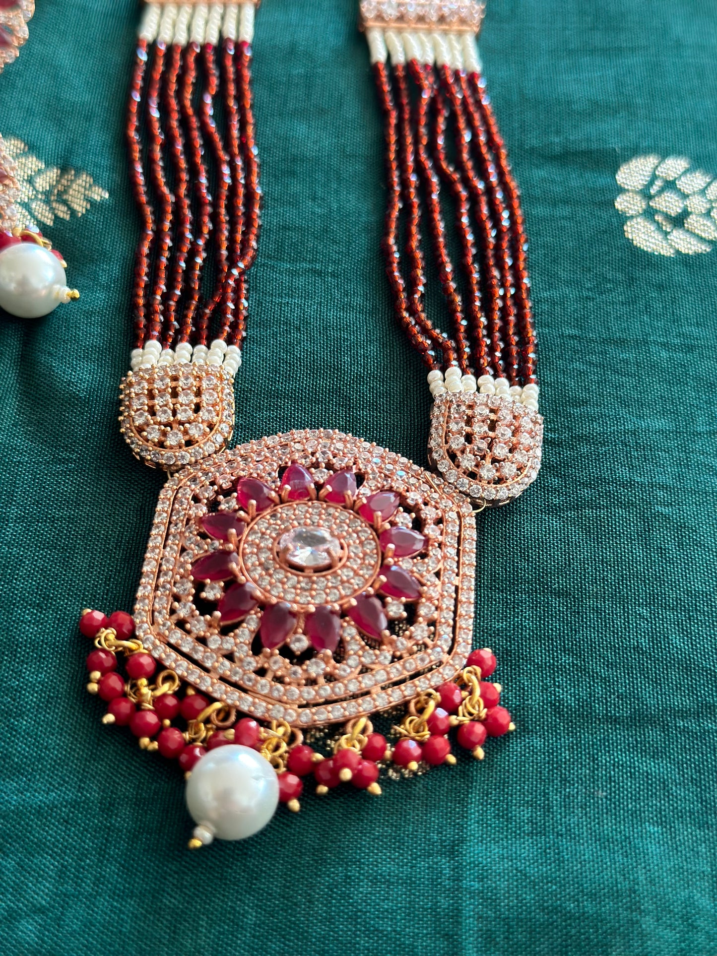 Red AD Necklace Set