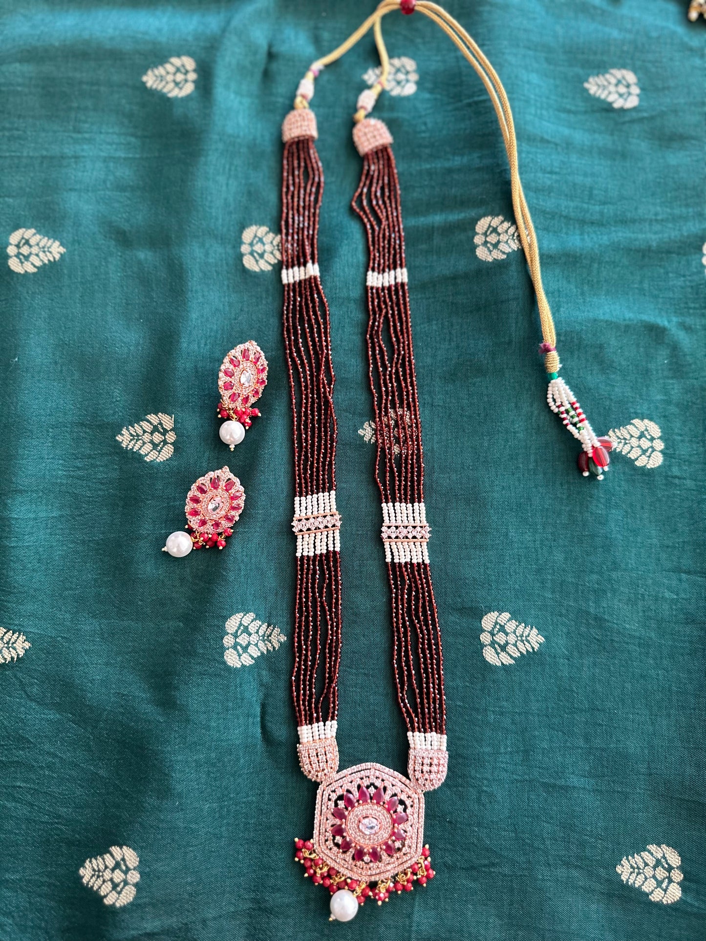 Red AD Necklace Set