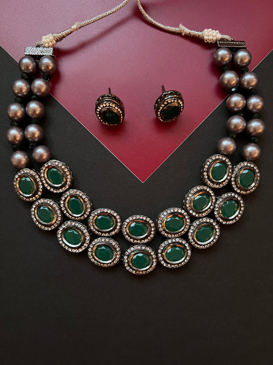 Black Rhodium Polish Kundan Green Necklace