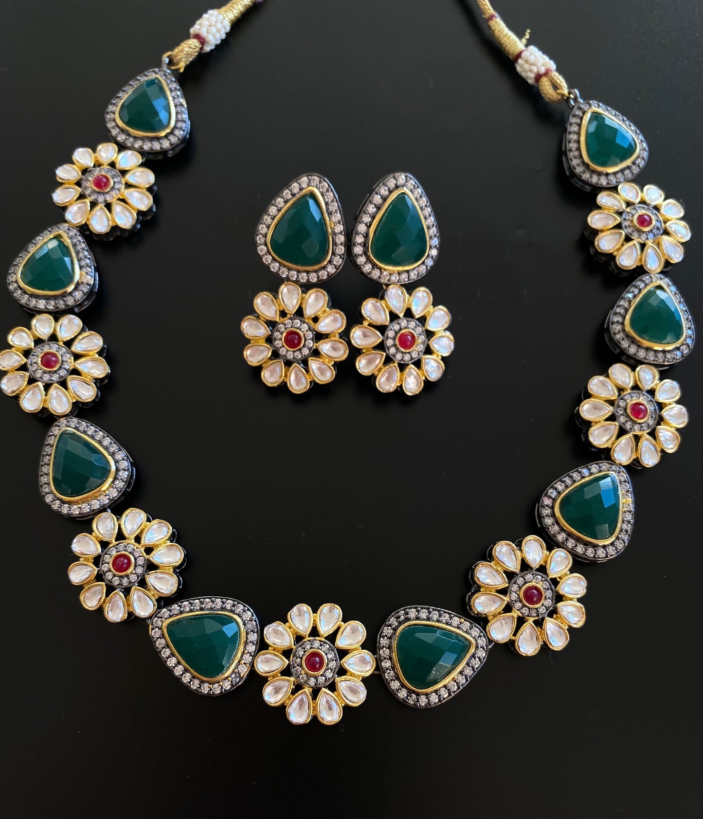 Black Rhodium Polish Kundan Green and Red Necklace